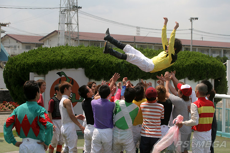 �R�T��R����ށA���グ