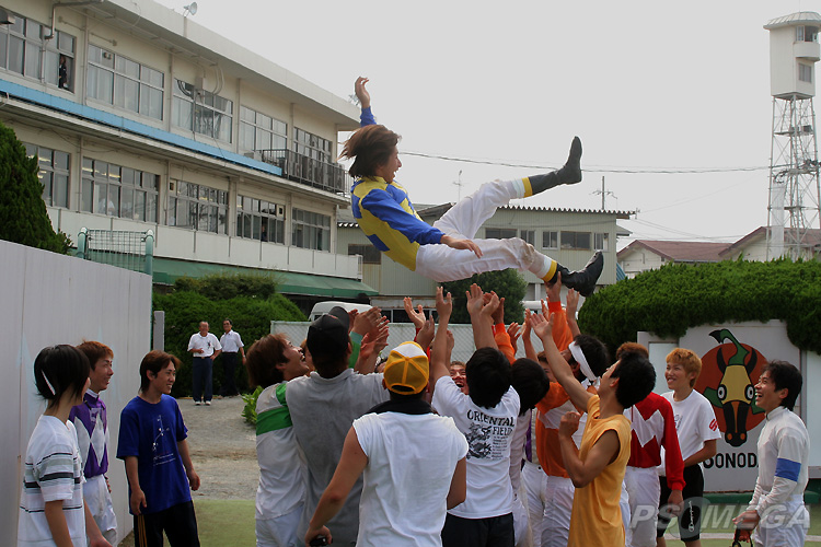 �����R�����