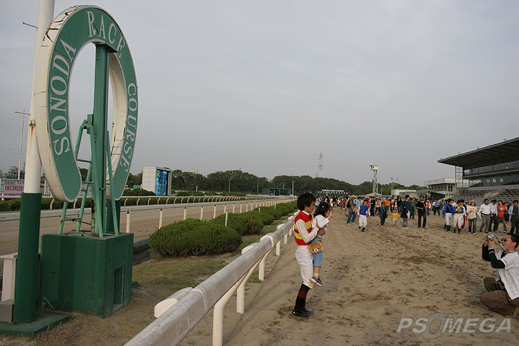 �S�[���O�ŋL�O�B�e