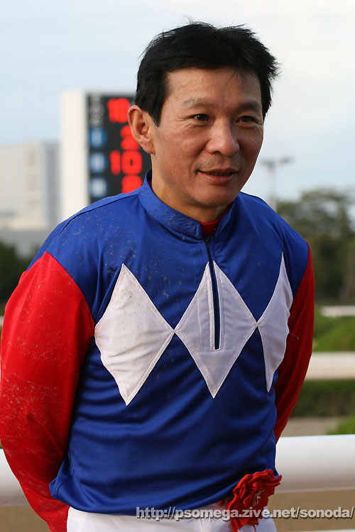 �C���^�r���[