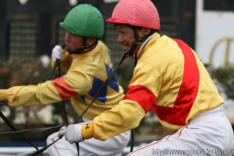 �悵�A�����s��