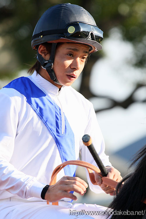 ��c�N���R��