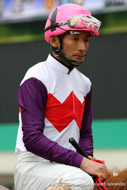 �L������