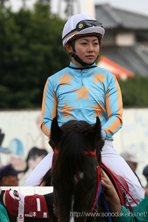 �R�{���R��