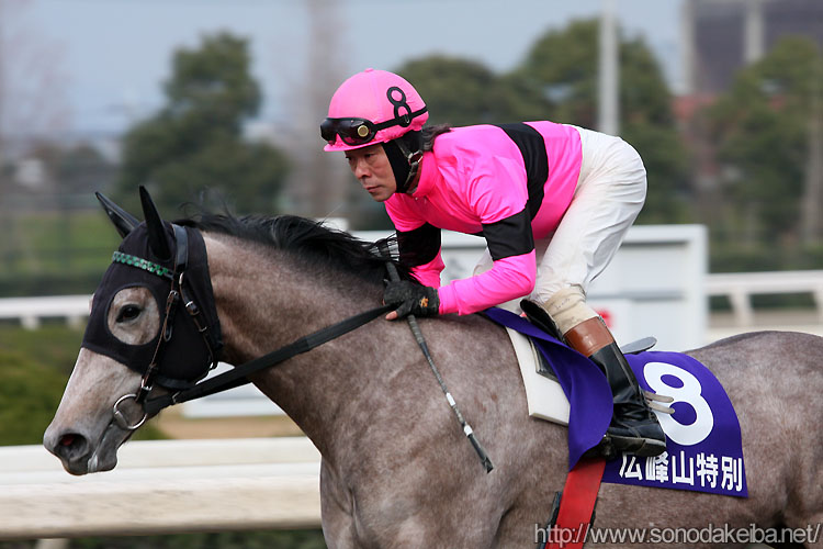 �N���N�G���}���[�ƗL�n�R��