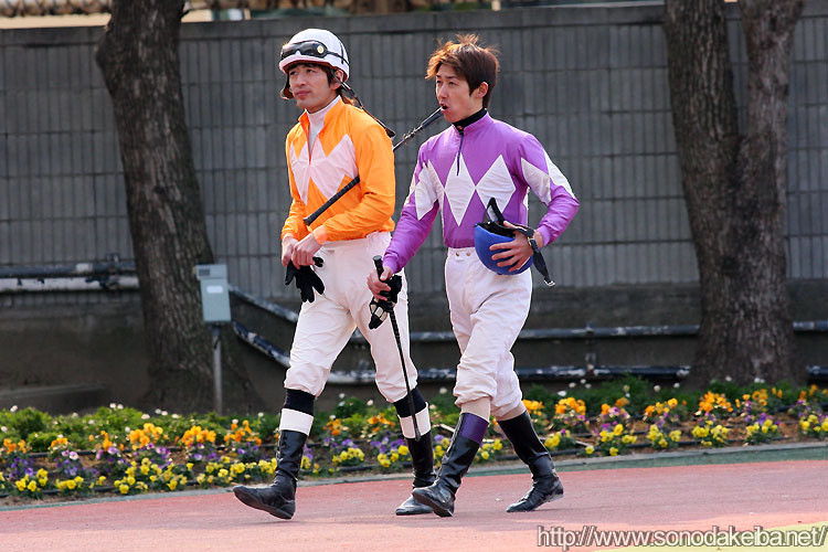 �ؑ��R��Ɖ����R��