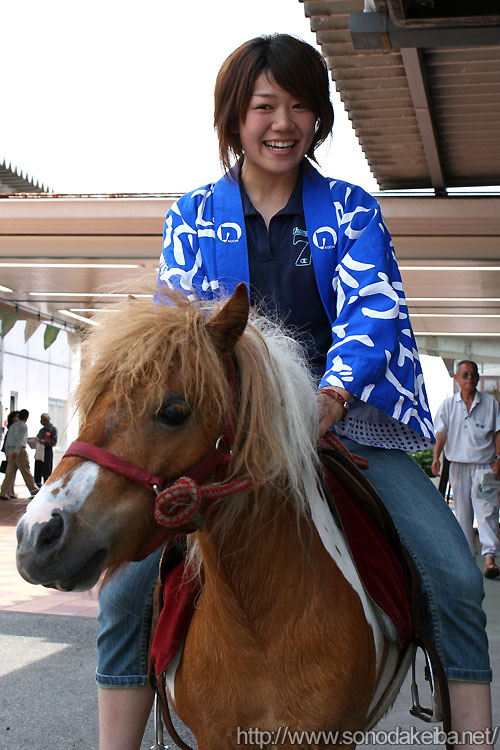 �ʕ{�^�ߋR��