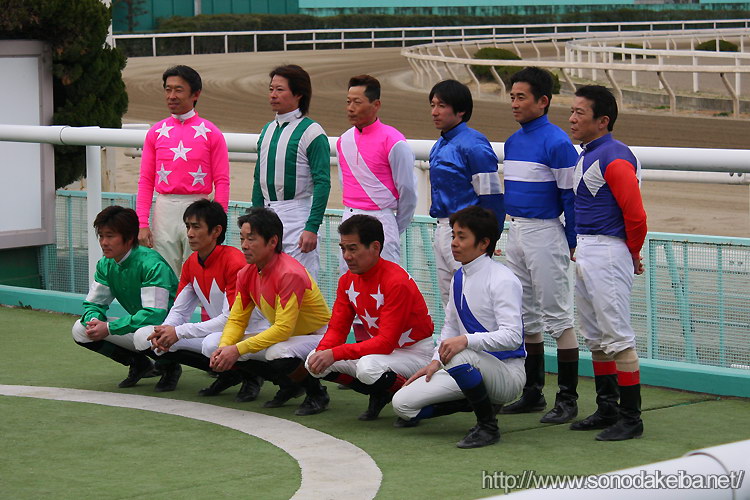 �L�O�B�e�̗l�q