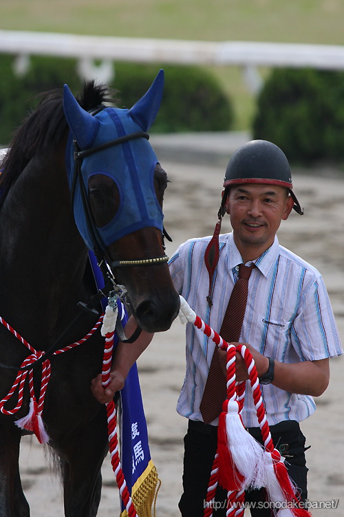 ���Ƀ_�[�r�[