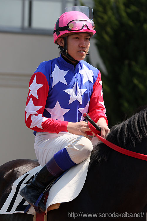 ���c����