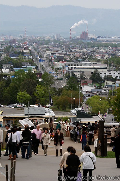 ���R������